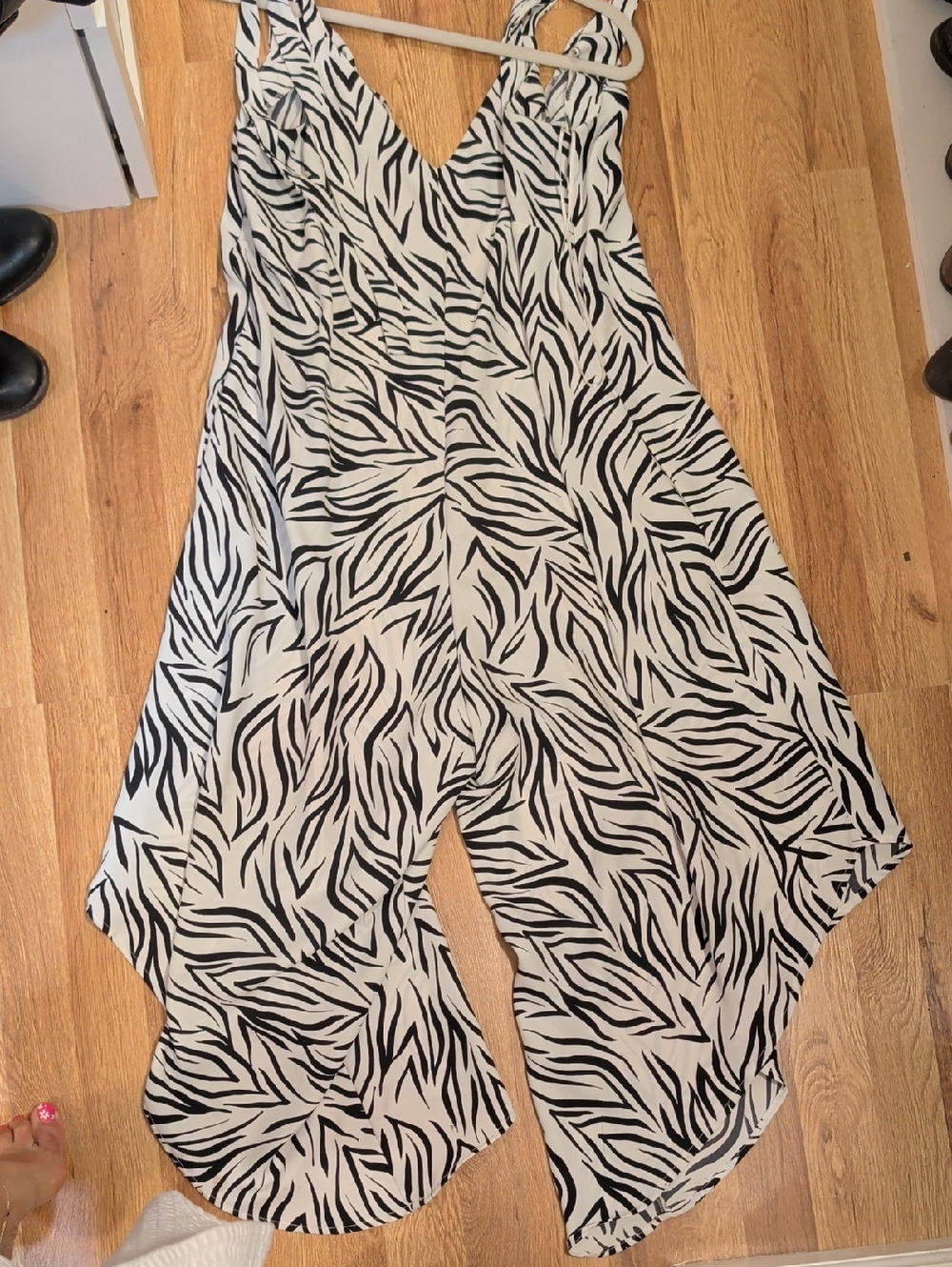 Vince Camuto Black and White Zebra-Print V-Neck Jumpsuit